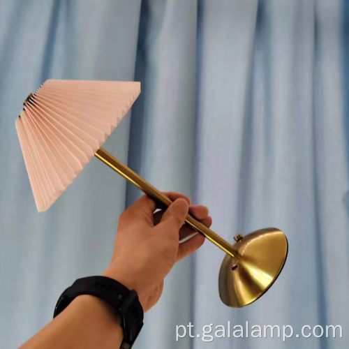 Luz de mesa de toque recarregável USB de metal e tecido